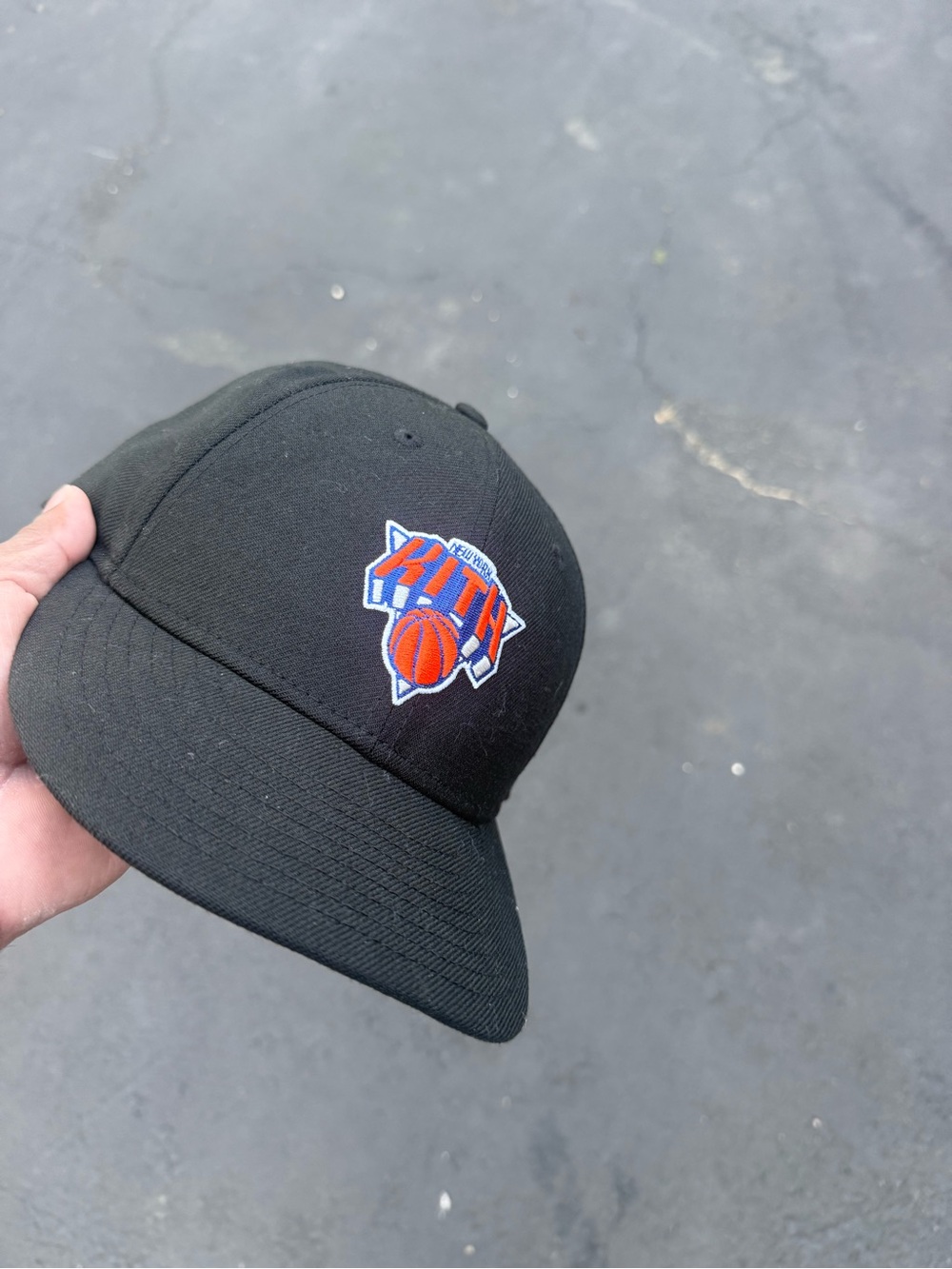 Kith x New Era For The New York Knicks Logo Low Profile 59FIFTY Fitted 'Black' - Picture 2 of 3